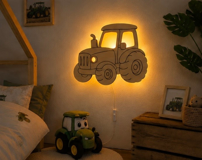 Houten Tractor Wandlamp – LED Nachtlamp voor Baby- en Kinderkamer