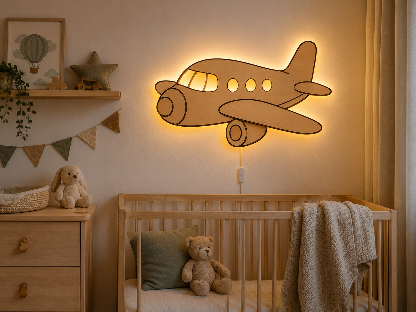 Houten vliegtuig nachtlampje voor babykamer en kinderkamer